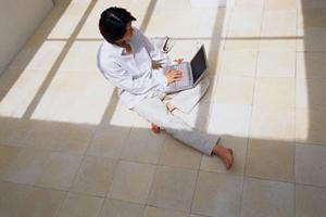 玄関ドアリフォームの専門業者について